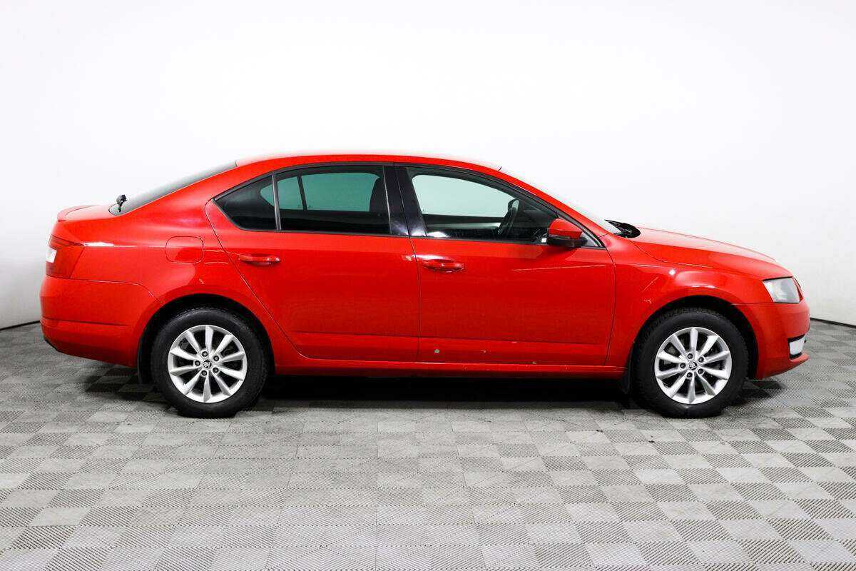 Купить Skoda Octavia с пробегом. Фото: #3