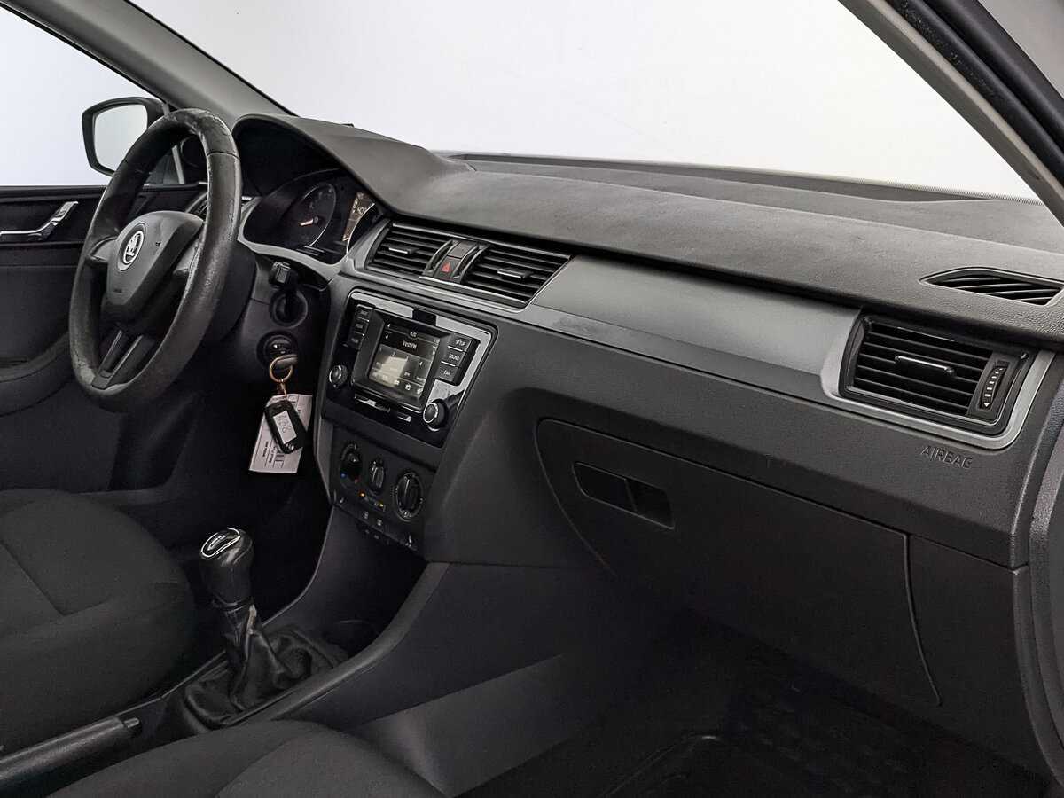Купить Skoda Rapid с пробегом. Фото: #12