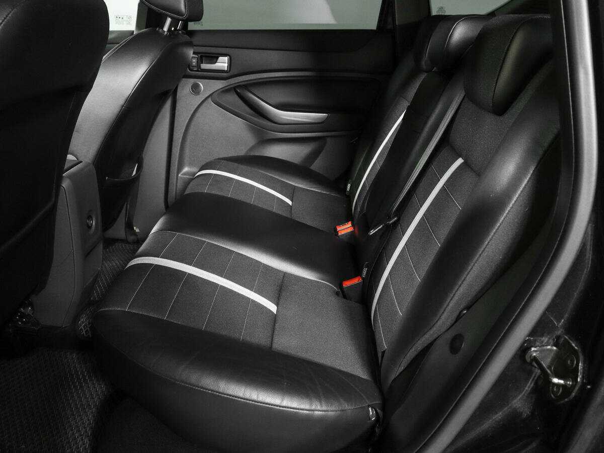 Купить Ford Kuga с пробегом. Фото: #9