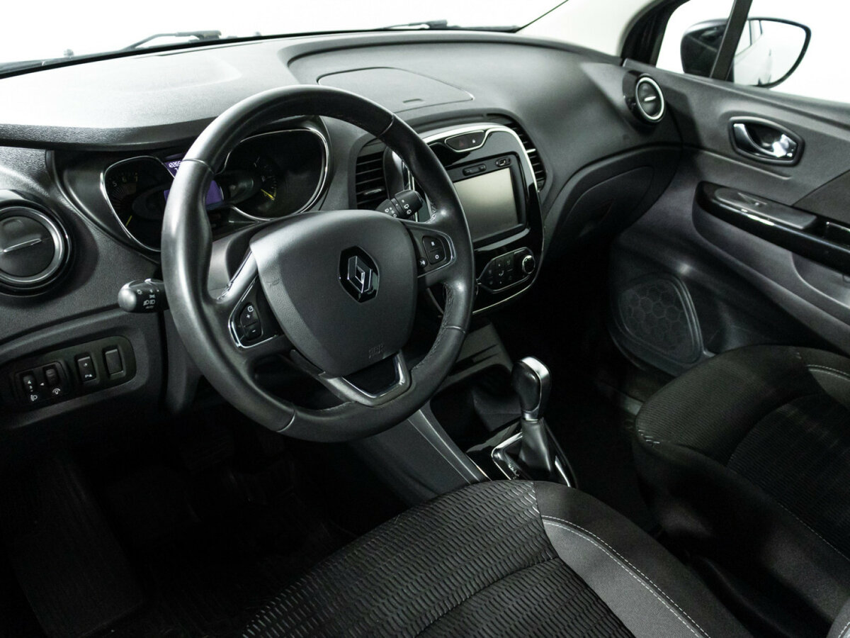 Купить Renault Kaptur с пробегом. Фото: #10