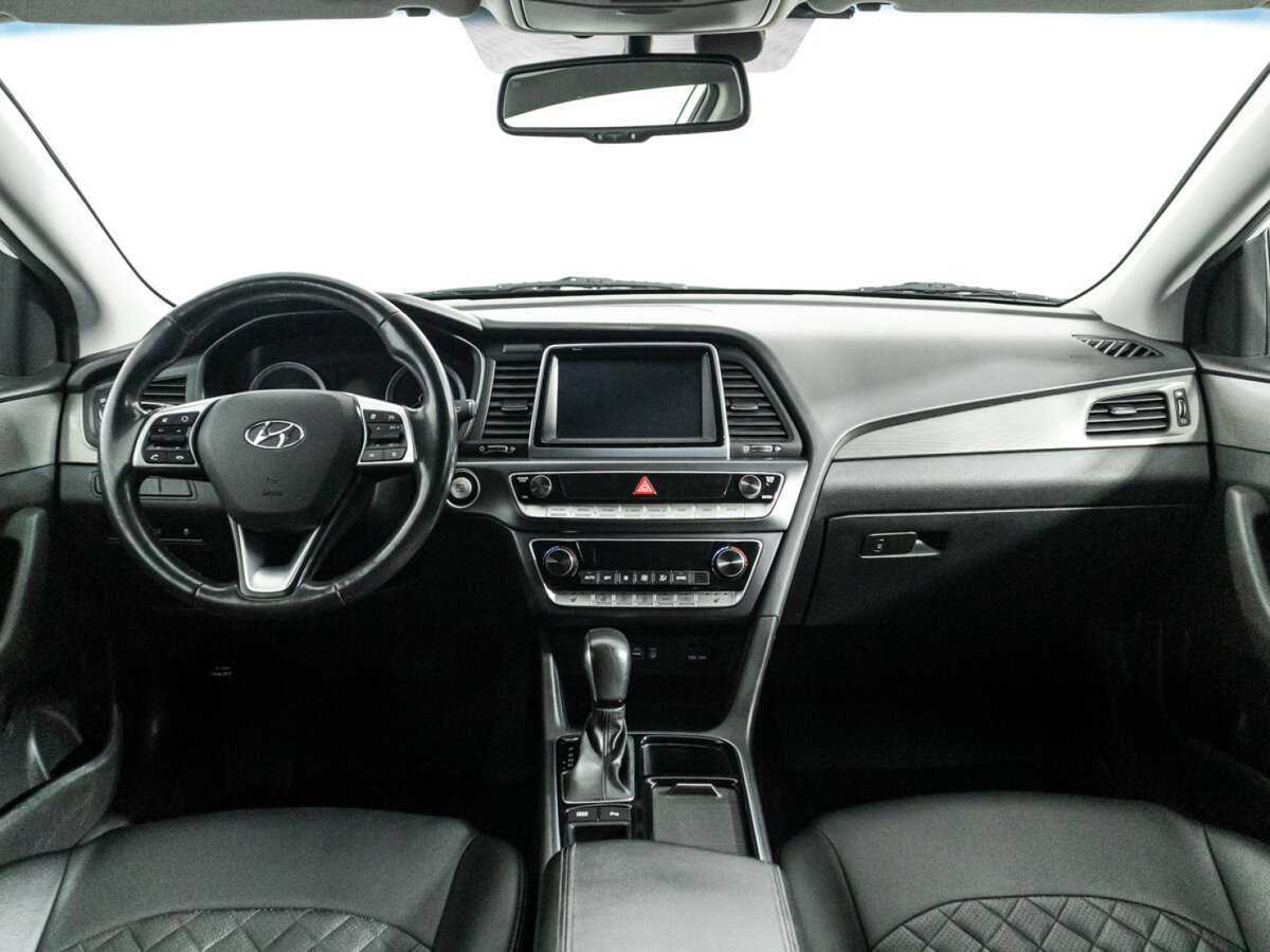 Купить Hyundai Sonata с пробегом. Фото: #12