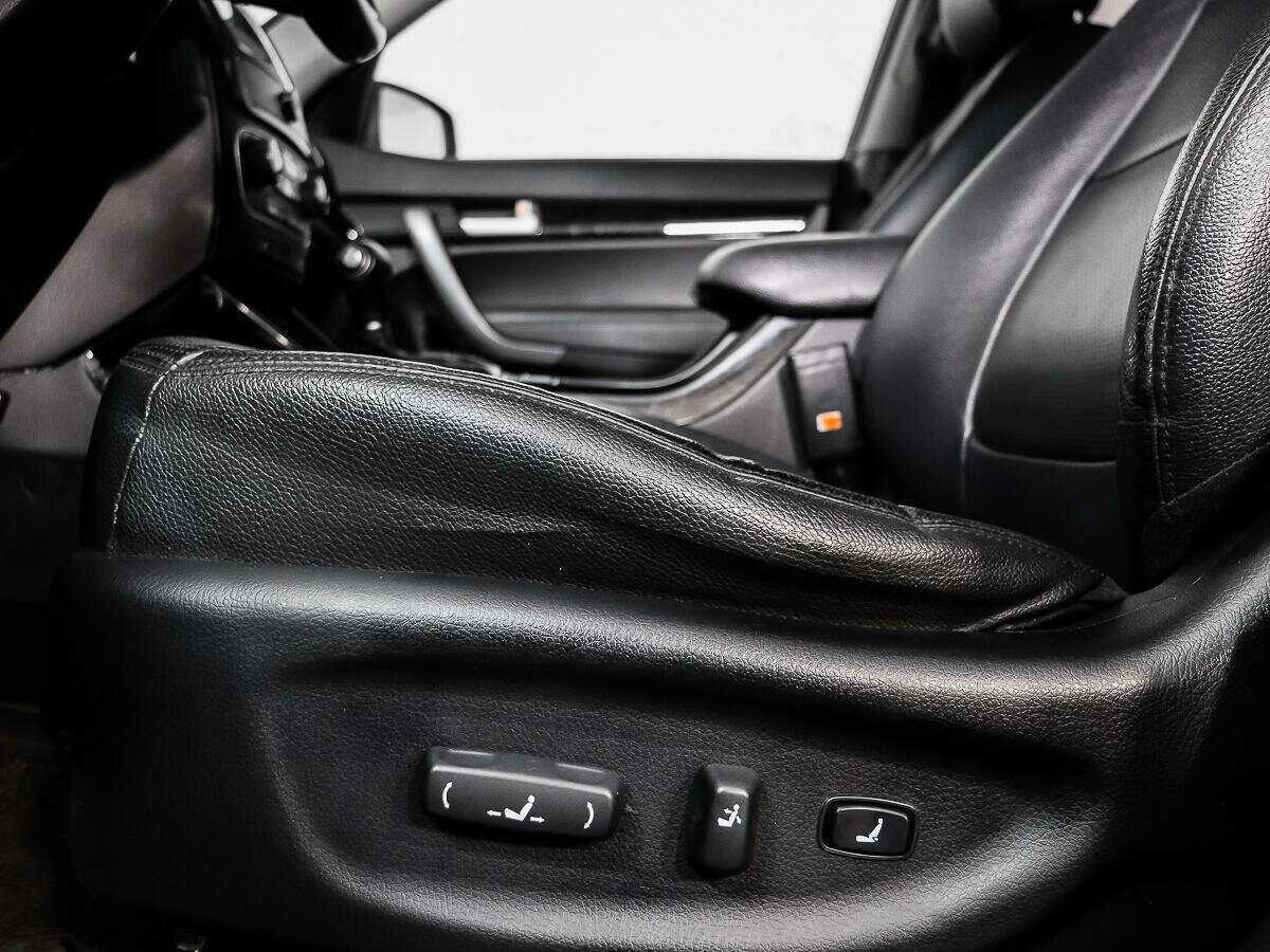 Купить Kia Sorento с пробегом. Фото: #9