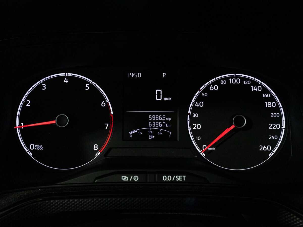 Купить Volkswagen Polo с пробегом. Фото: #11