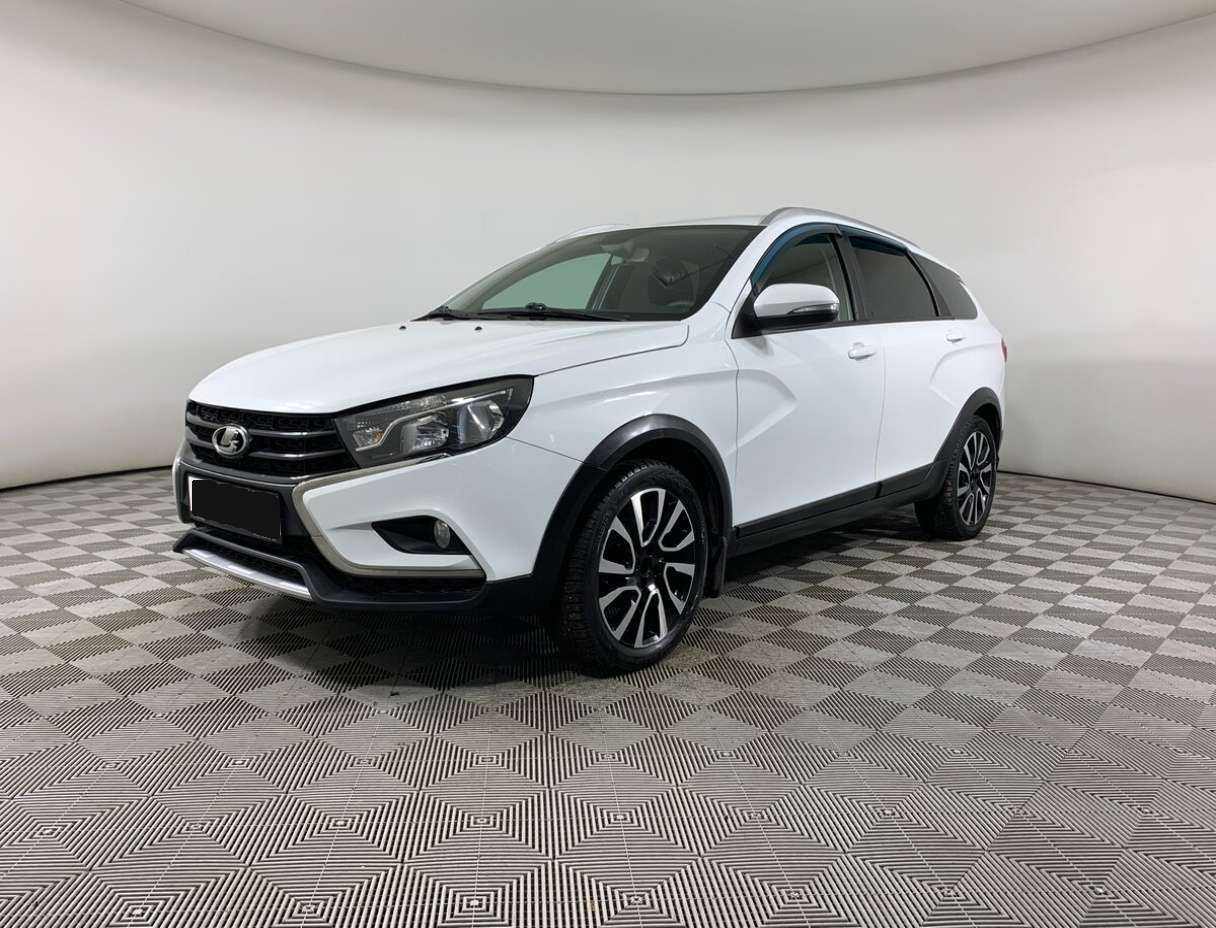 Купить Lada (ВАЗ) Vesta с пробегом. Посмотреть фото