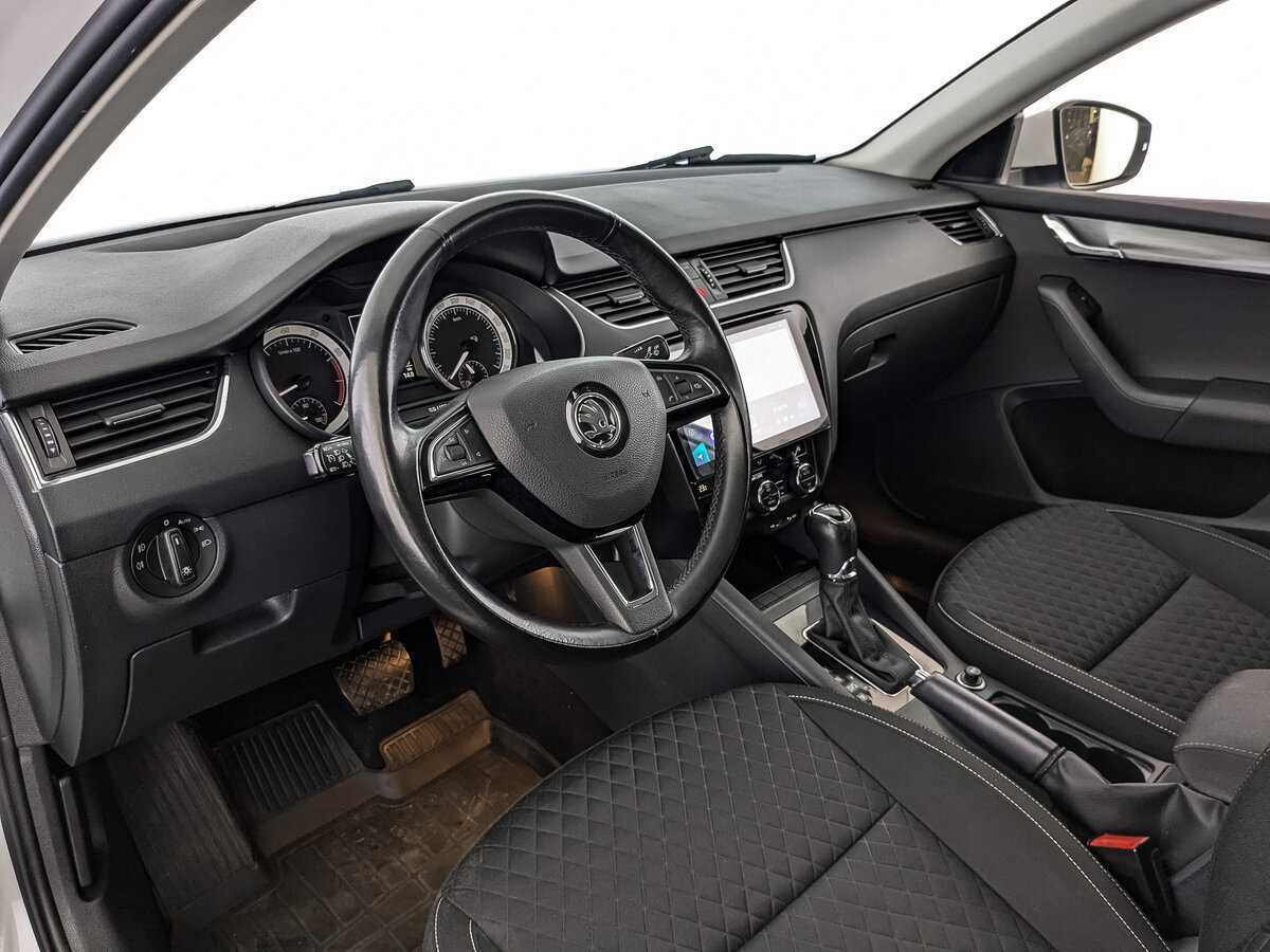 Купить Skoda Octavia с пробегом. Фото: #10