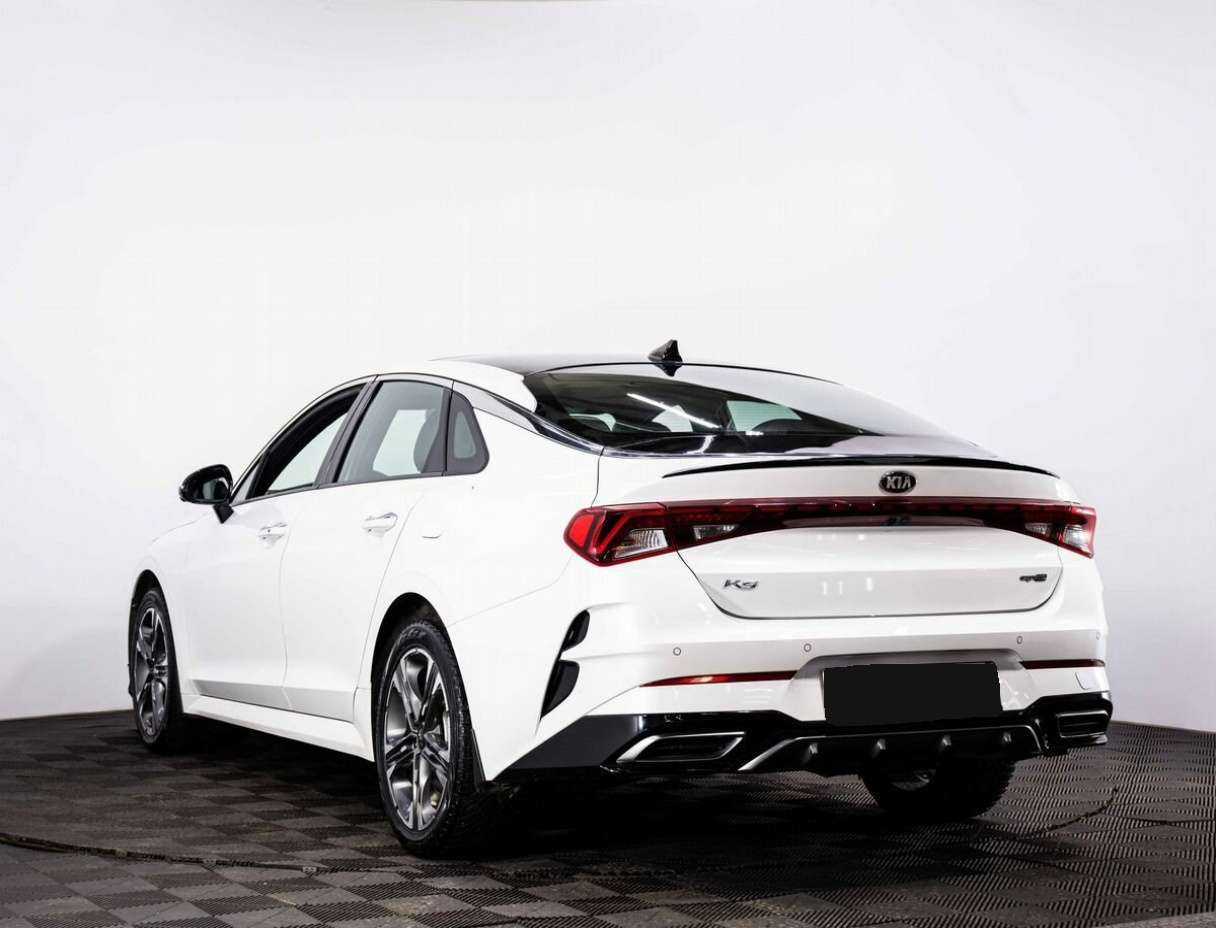 Купить Kia K5 с пробегом. Фото: #3