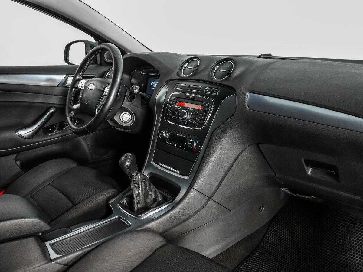 Купить Ford Mondeo с пробегом. Фото: #11