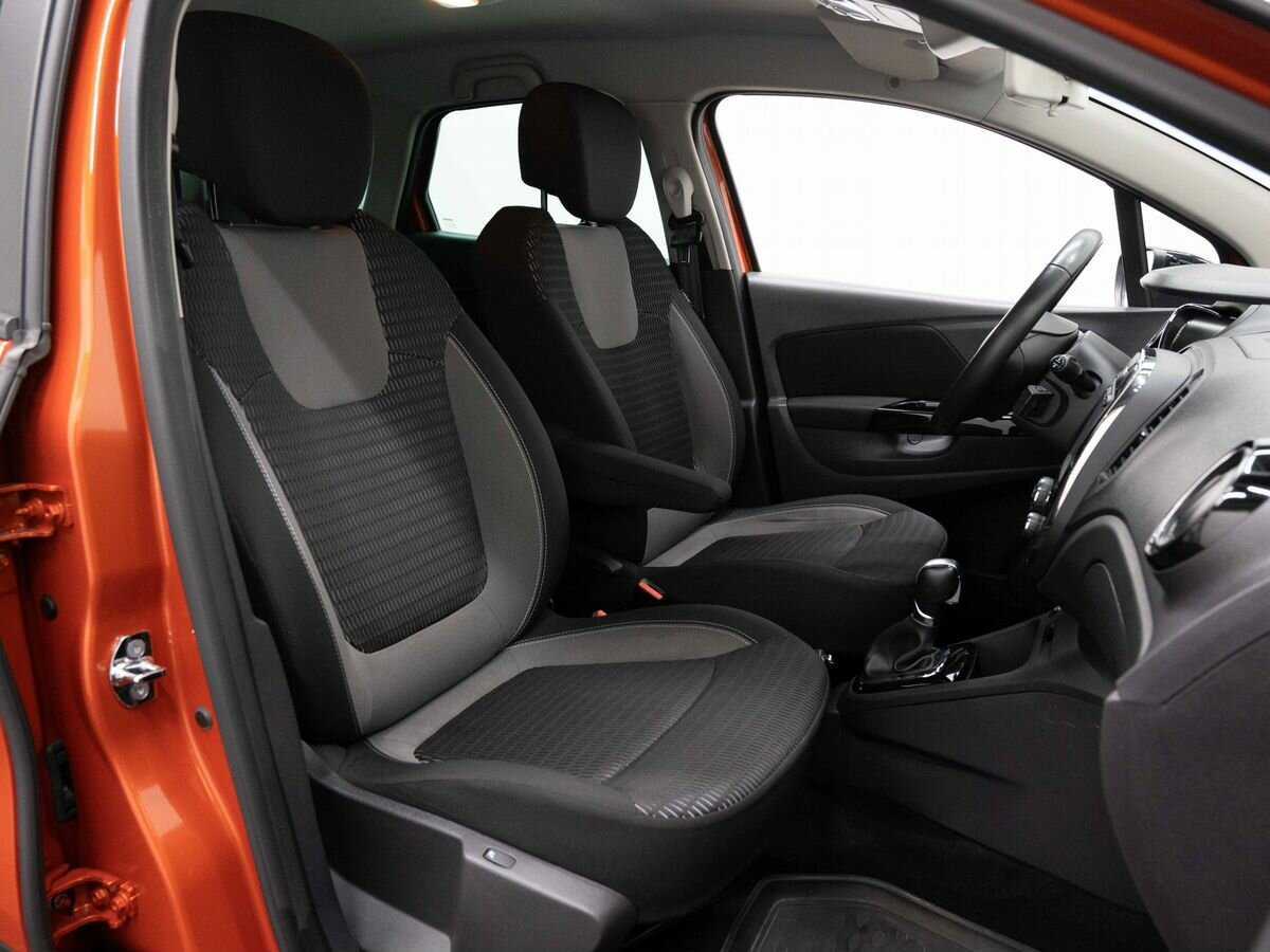 Купить Renault Kaptur с пробегом. Фото: #11