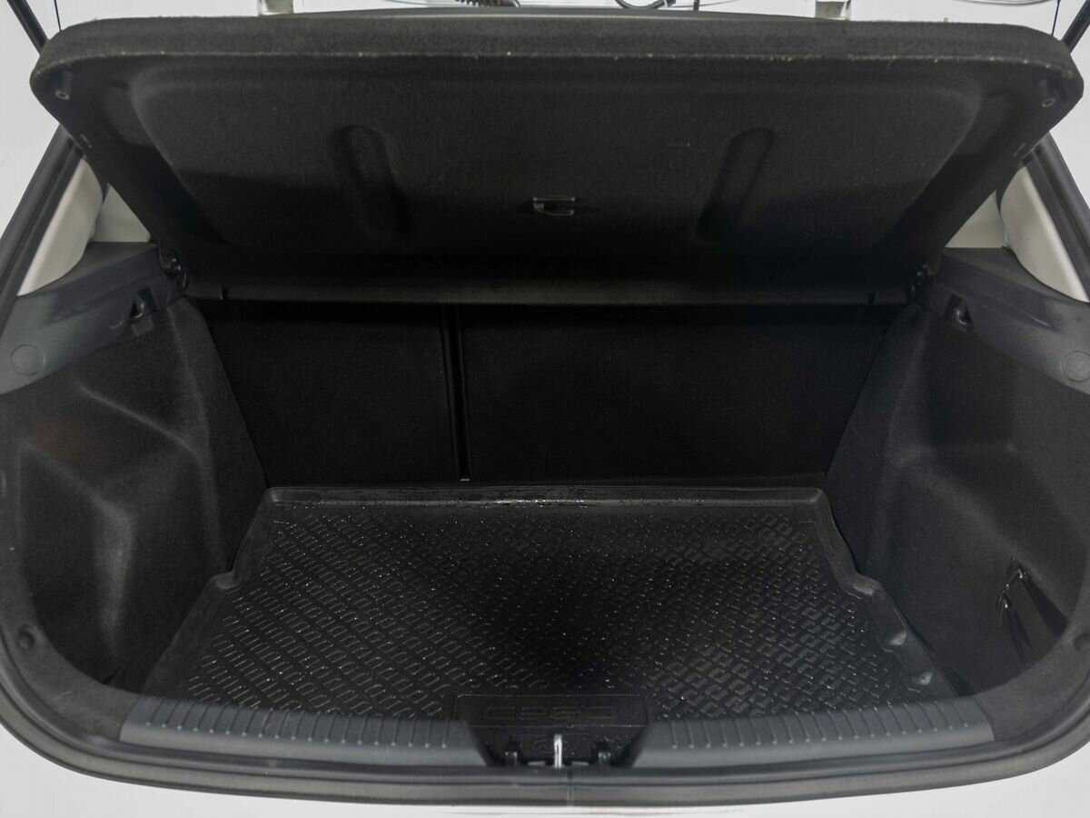 Купить Kia Ceed с пробегом. Фото: #24