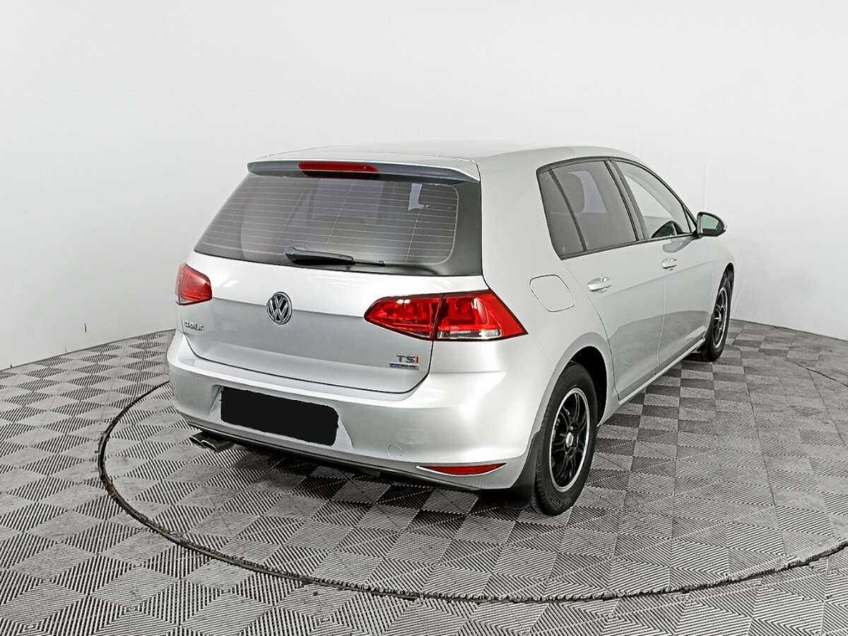 Купить Volkswagen Golf с пробегом. Фото: #4