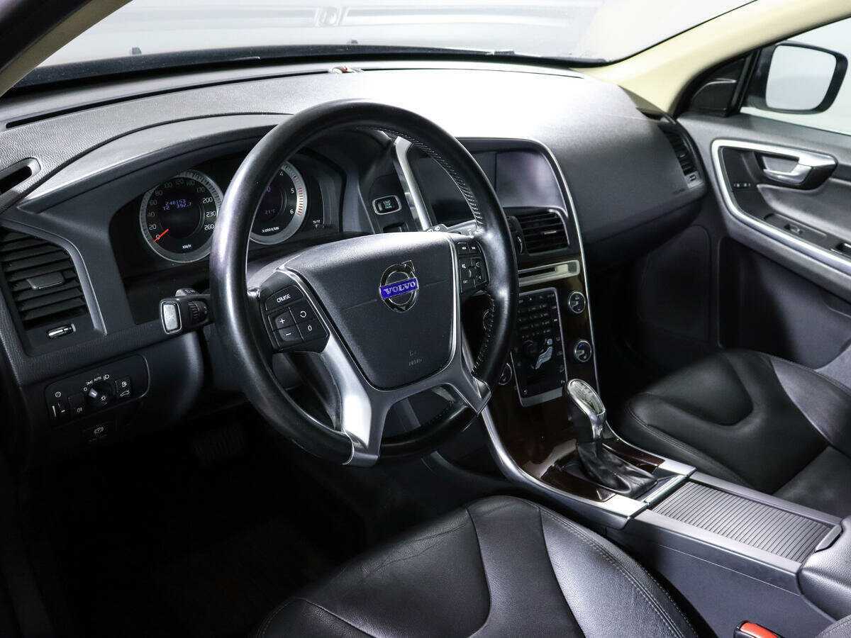 Купить Volvo XC60 с пробегом. Фото: #13
