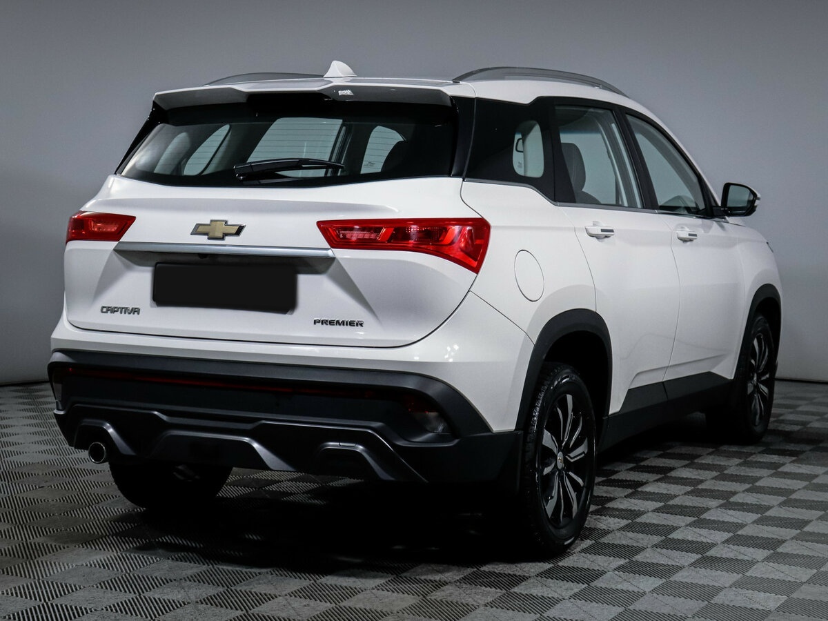 Купить Chevrolet Captiva с пробегом. Фото: #4