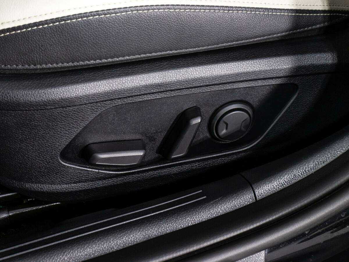 Купить Kia K5 с пробегом. Фото: #16