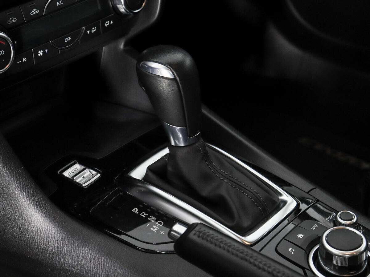 Купить Mazda 3 с пробегом. Фото: #9