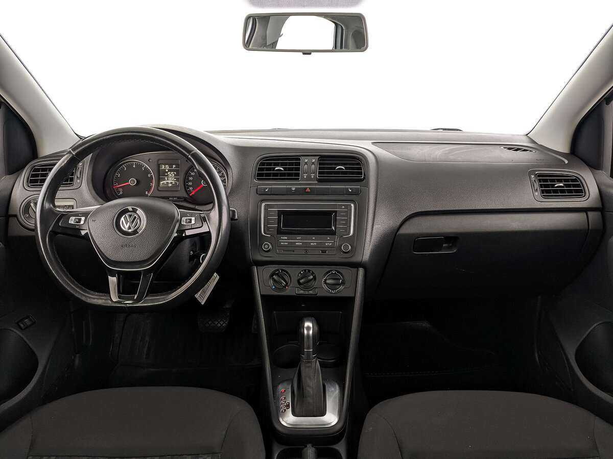 Купить Volkswagen Polo с пробегом. Фото: #12