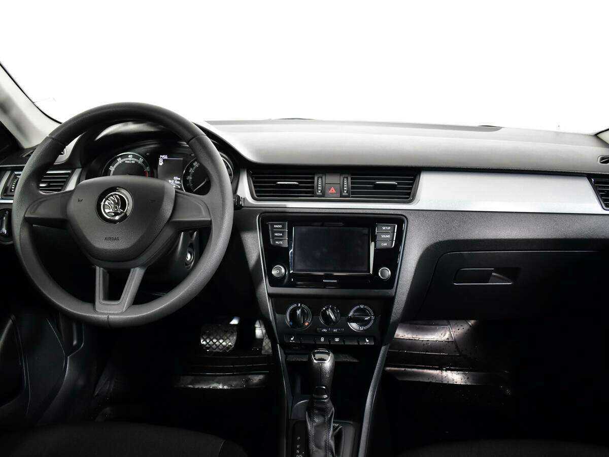 Купить Skoda Rapid с пробегом. Фото: #11