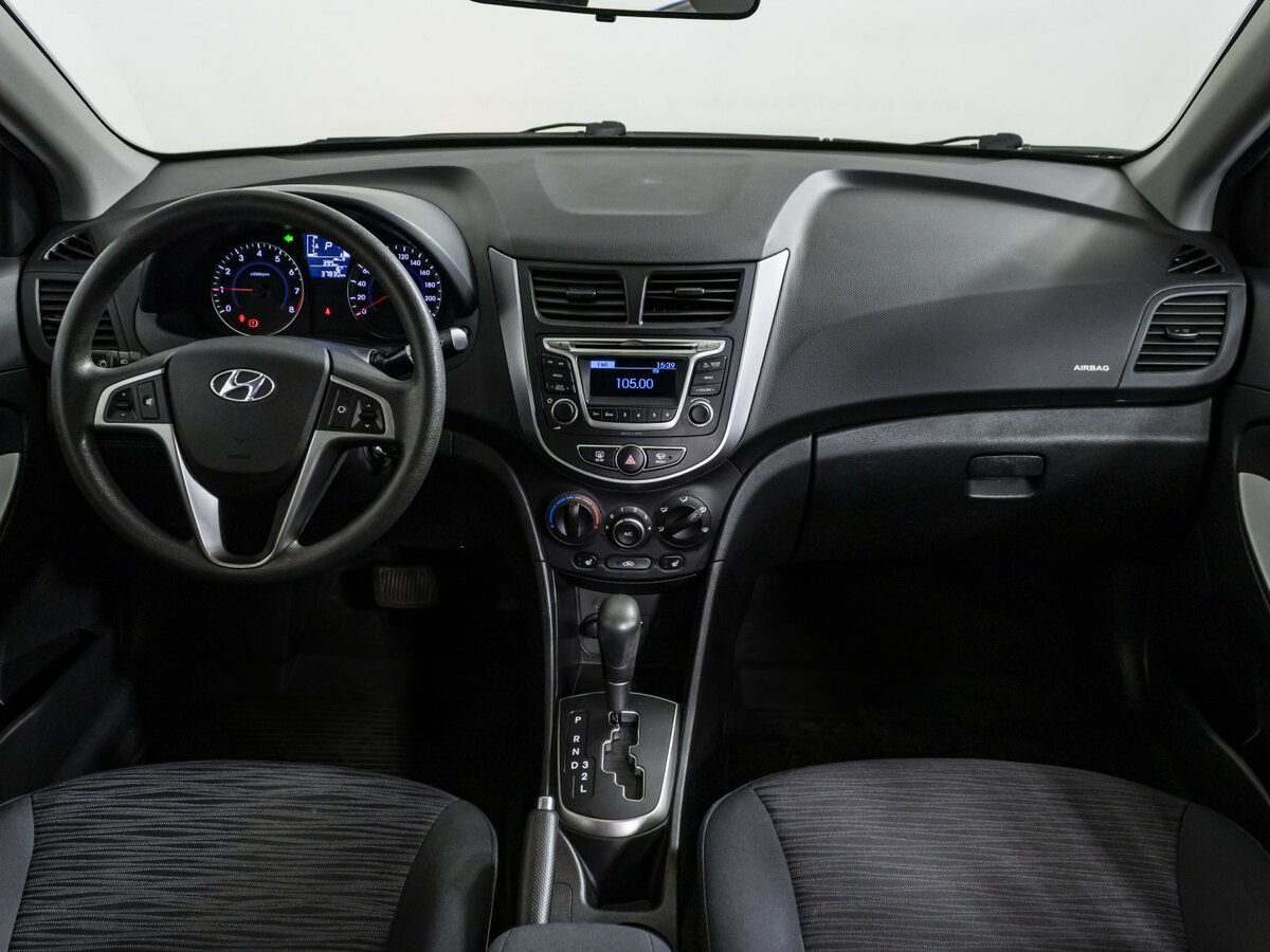 Купить Hyundai Solaris с пробегом. Фото: #10