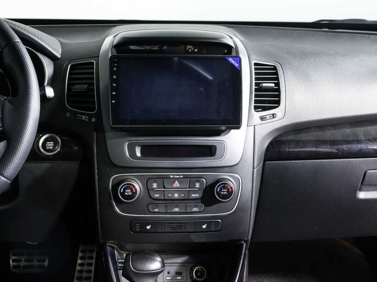Купить Kia Sorento с пробегом. Фото: #12