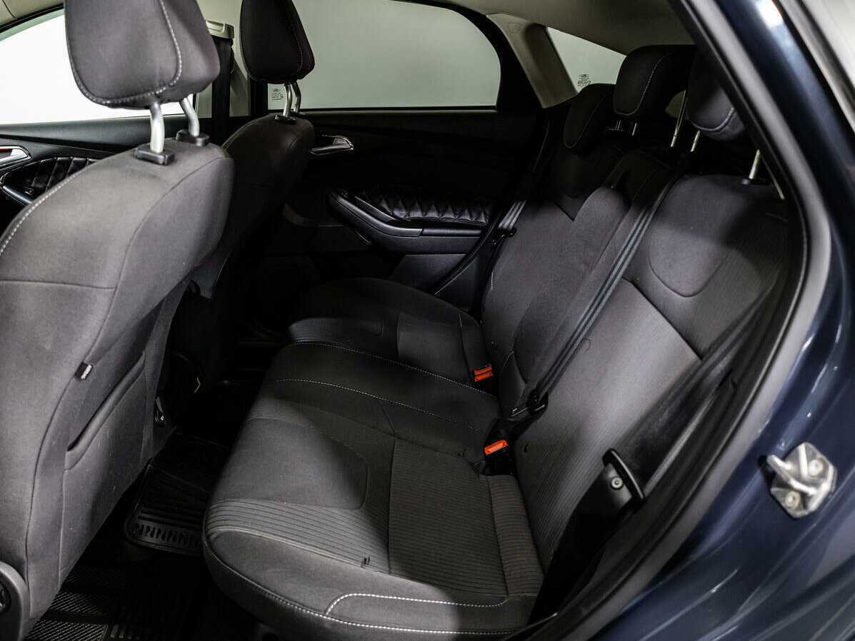 Купить Ford Focus с пробегом. Фото: #9