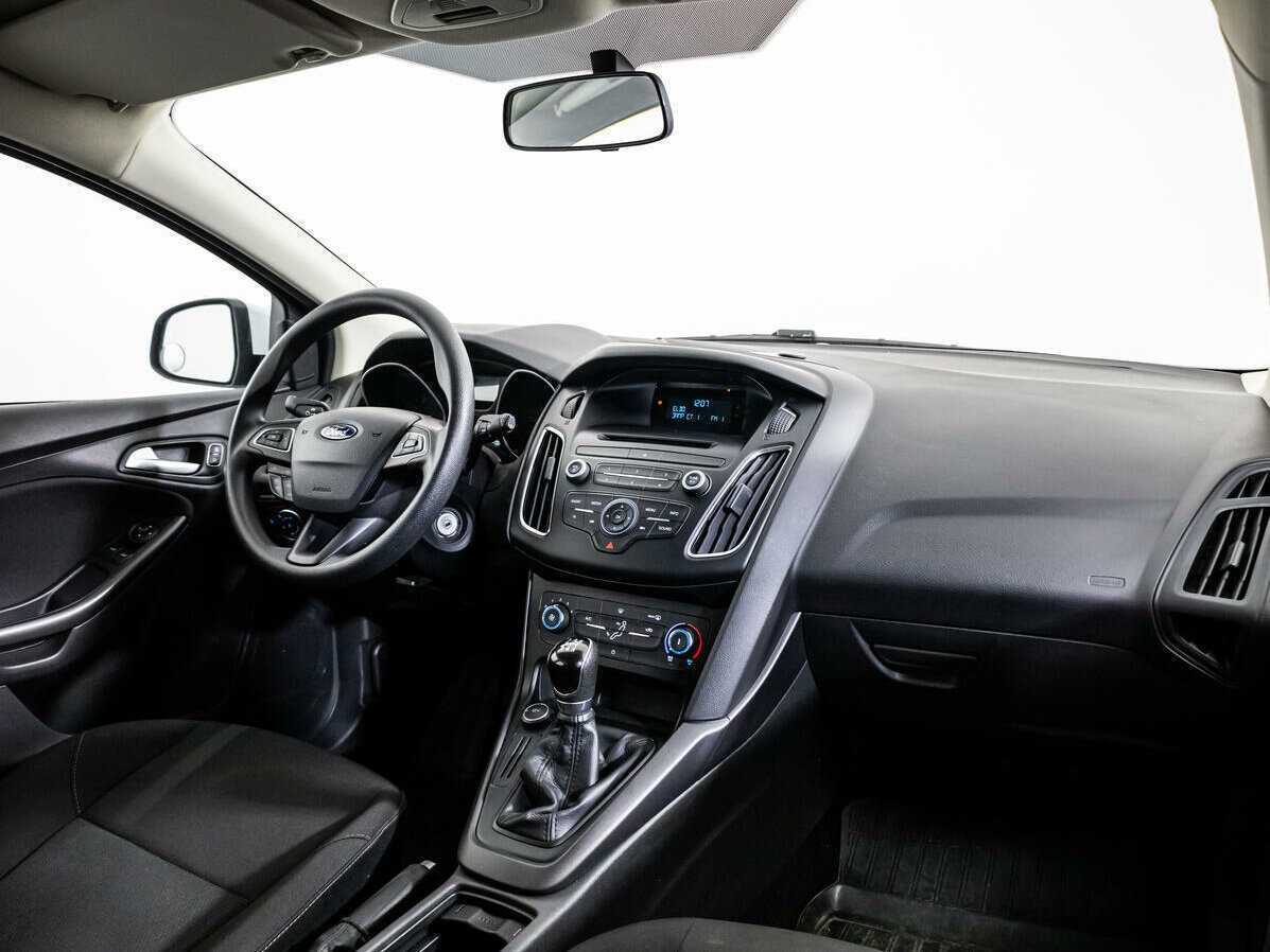 Купить Ford Focus с пробегом. Фото: #8