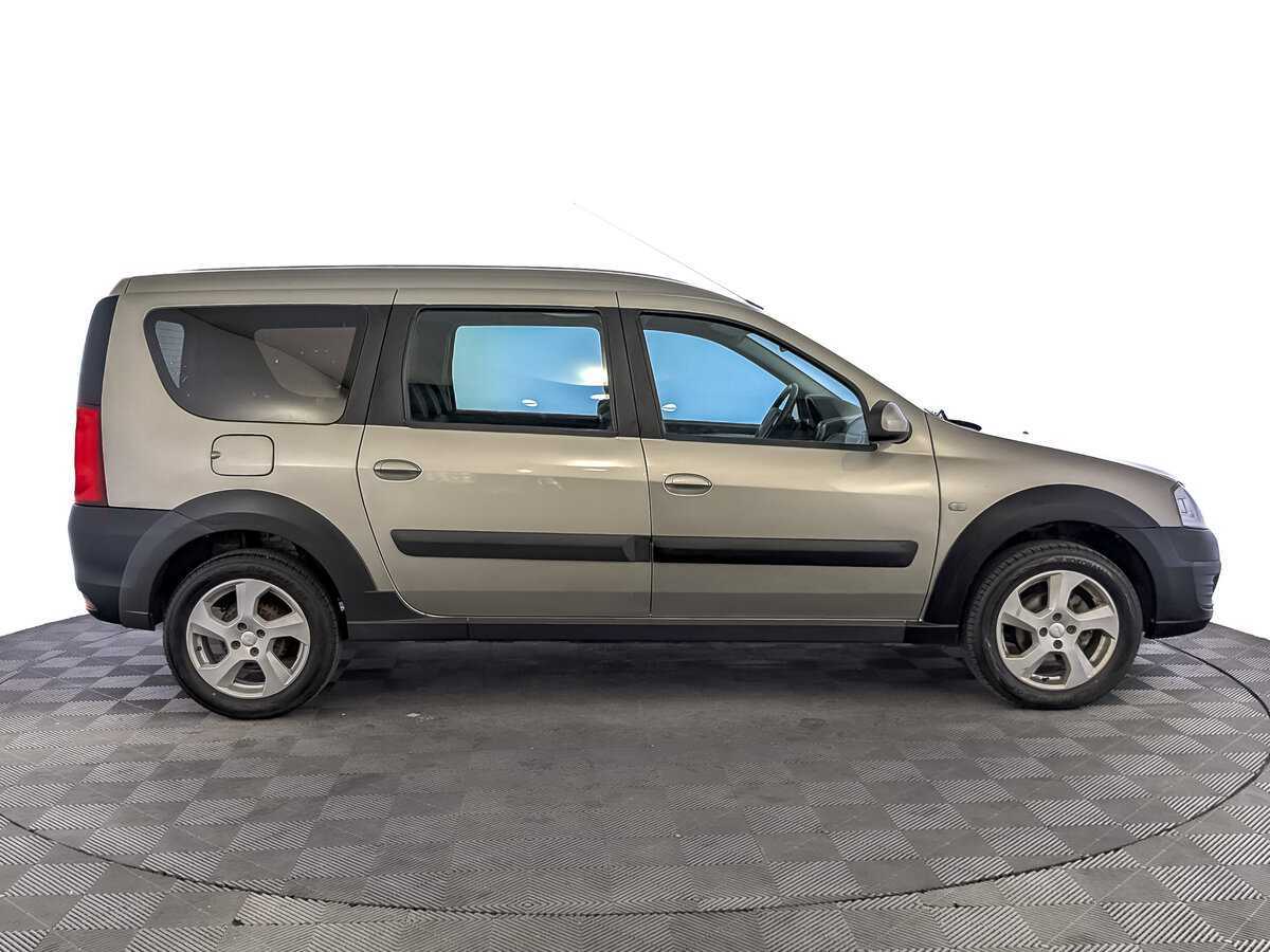 Купить Lada (ВАЗ) Largus с пробегом. Фото: #3