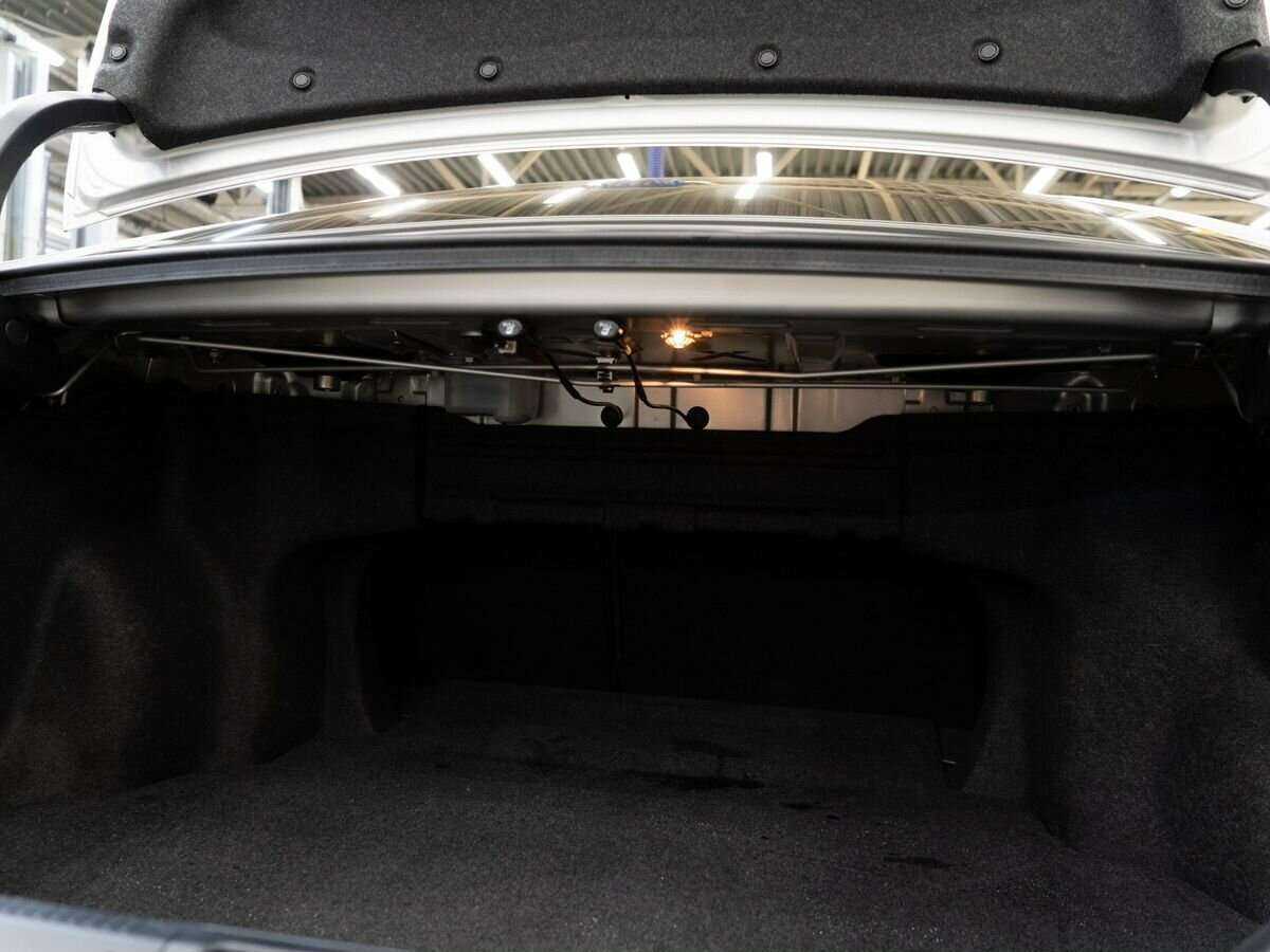 Купить Toyota Camry с пробегом. Фото: #7