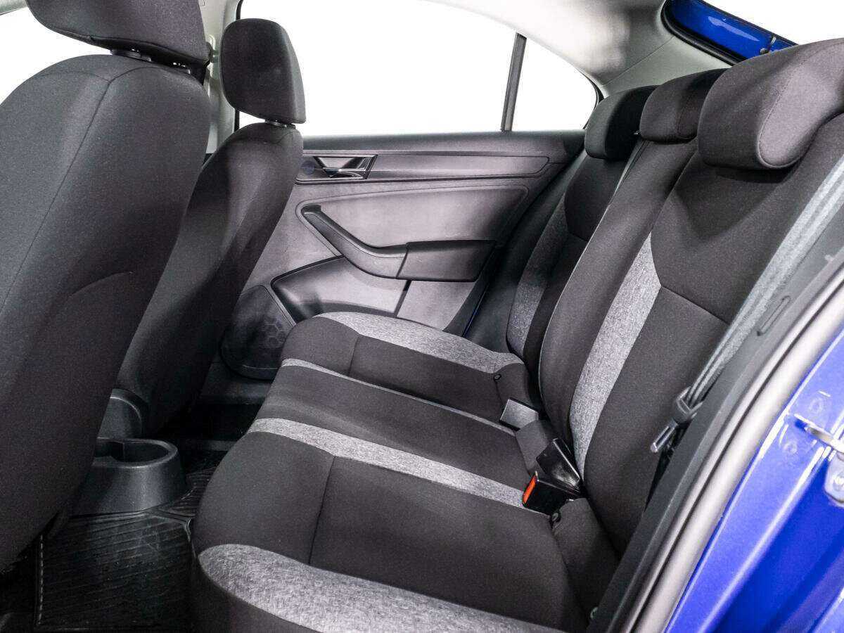 Купить Skoda Rapid с пробегом. Фото: #9