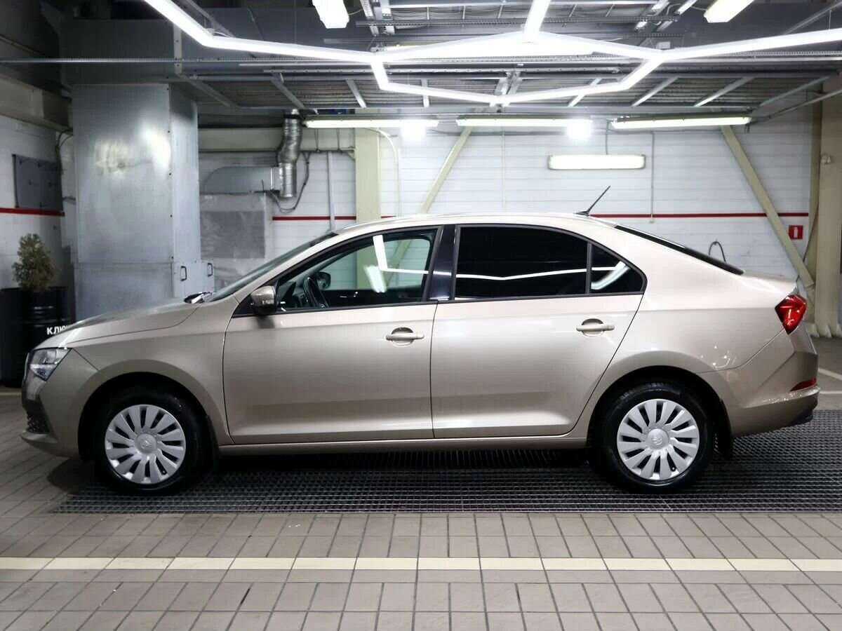 Купить Skoda Rapid с пробегом. Фото: #4
