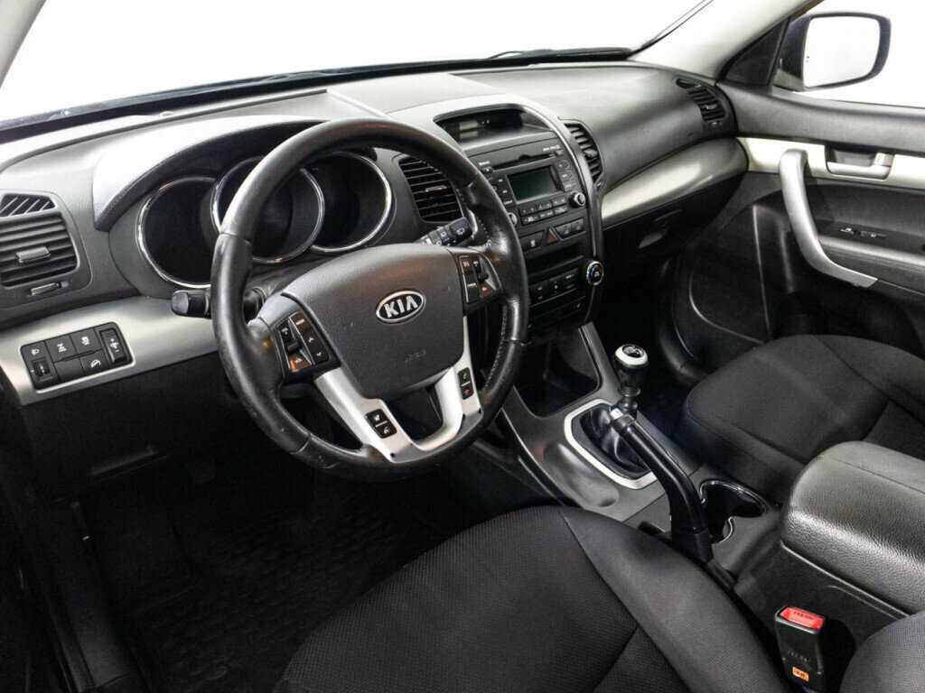 Купить Kia Sorento с пробегом. Фото: #10