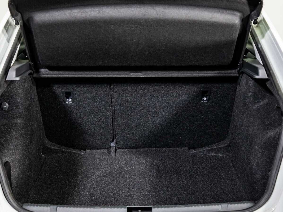 Купить Skoda Rapid с пробегом. Фото: #17