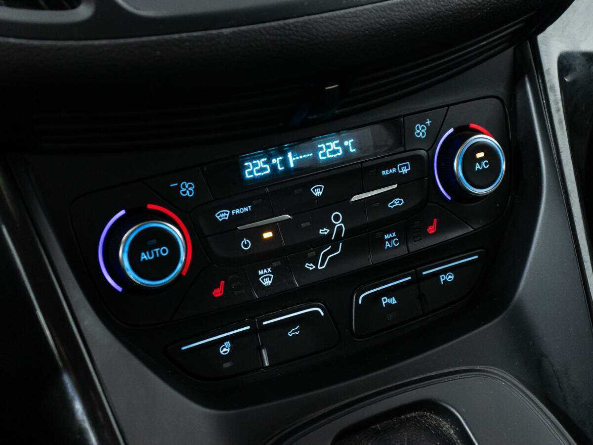 Купить Ford Kuga с пробегом. Фото: #16