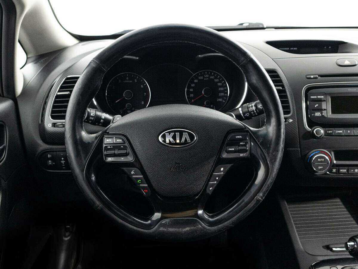 Купить Kia Cerato с пробегом. Фото: #16