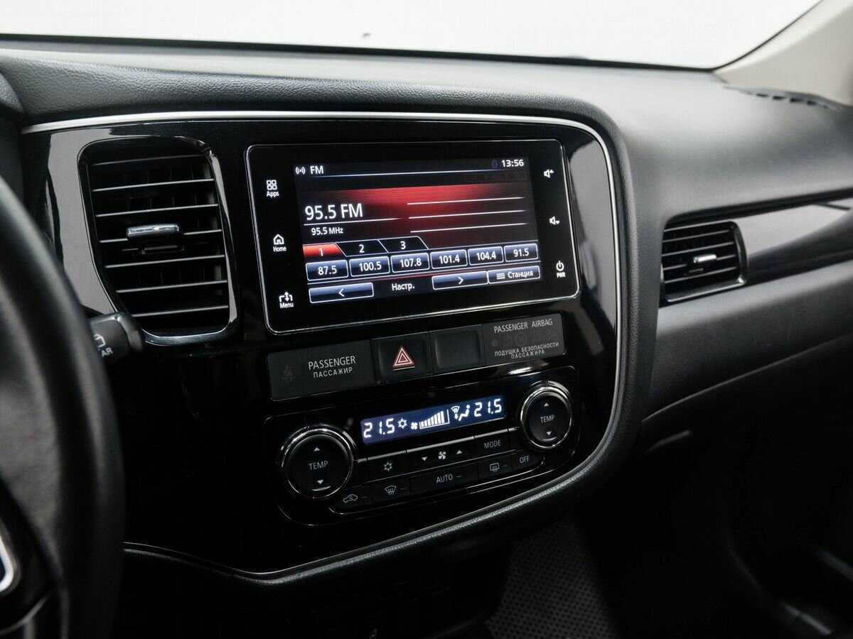 Купить Mitsubishi Outlander с пробегом. Фото: #19