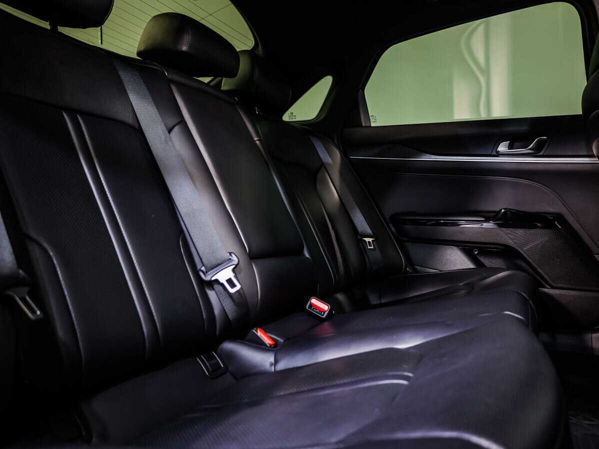 Купить Kia K5 с пробегом. Фото: #11