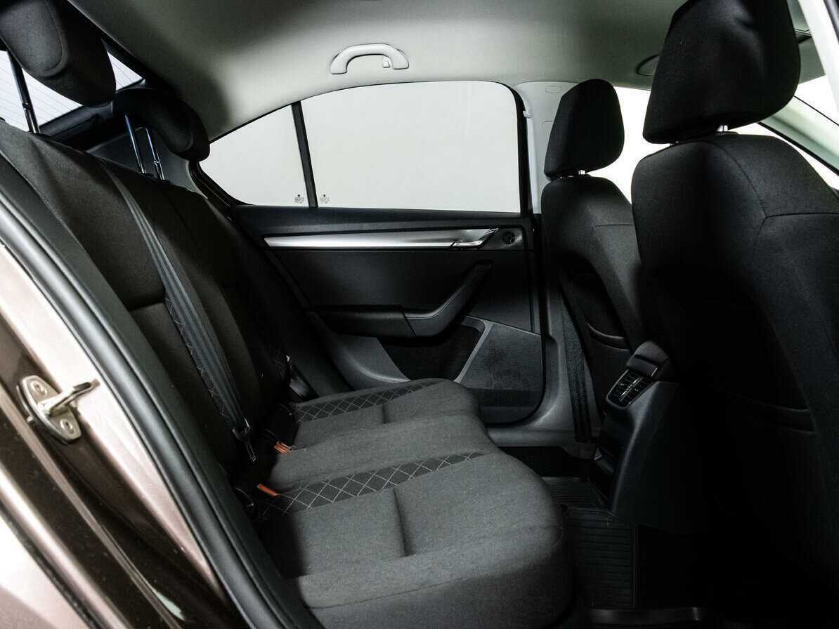 Купить Skoda Octavia с пробегом. Фото: #10