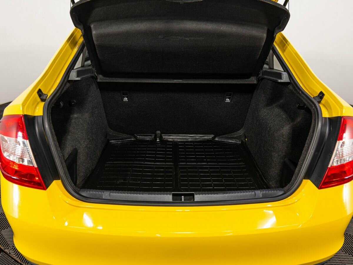 Купить Skoda Rapid с пробегом. Фото: #21