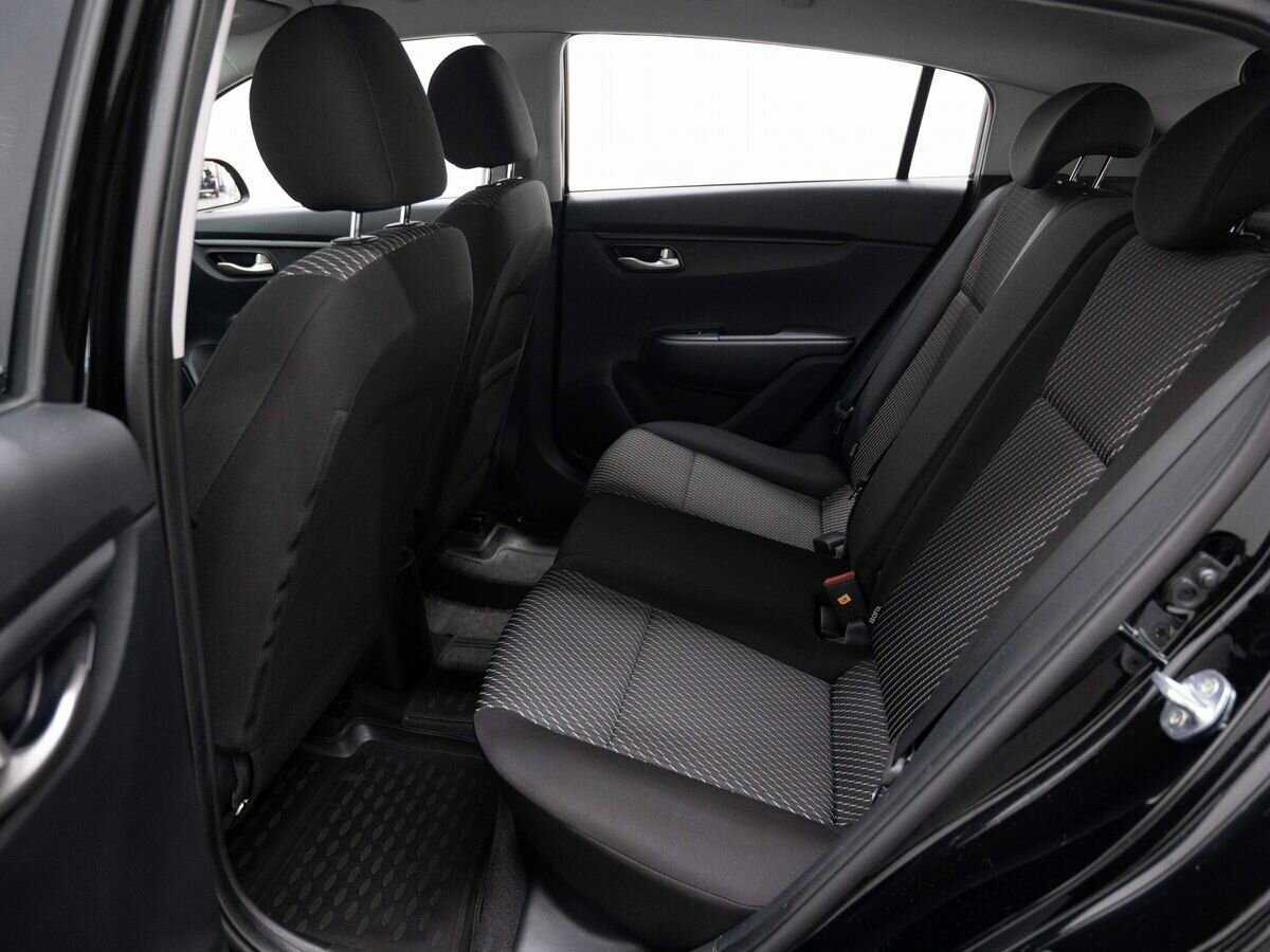 Купить Kia Rio с пробегом. Фото: #8