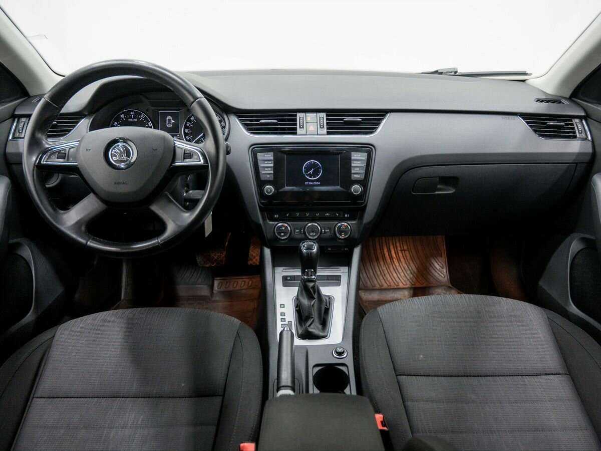 Купить Skoda Octavia с пробегом. Фото: #10