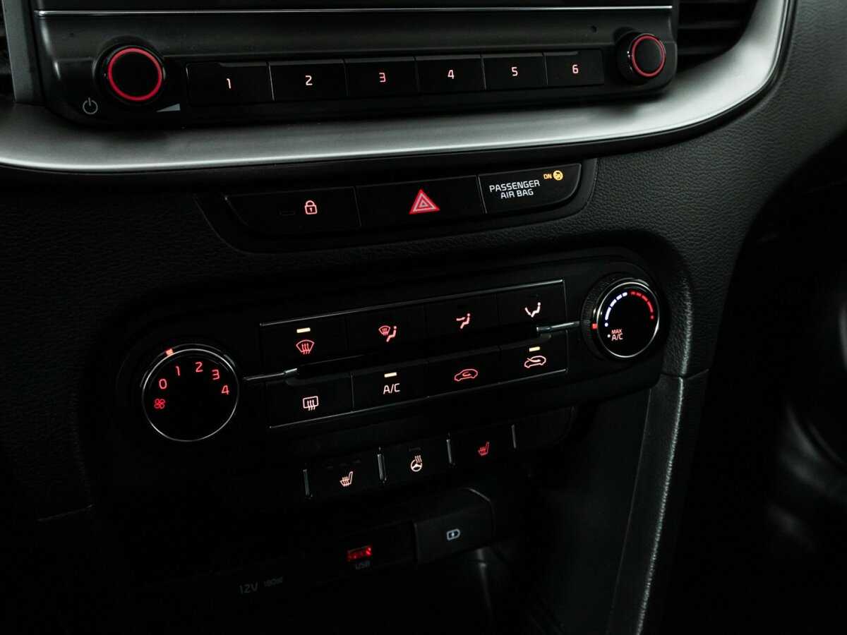 Купить Kia Ceed с пробегом. Фото: #19