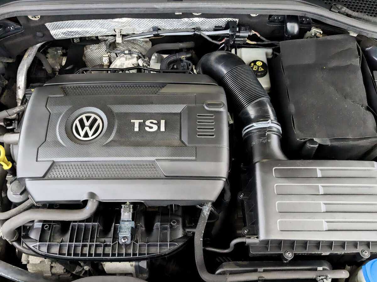 Купить Volkswagen Passat с пробегом. Фото: #8