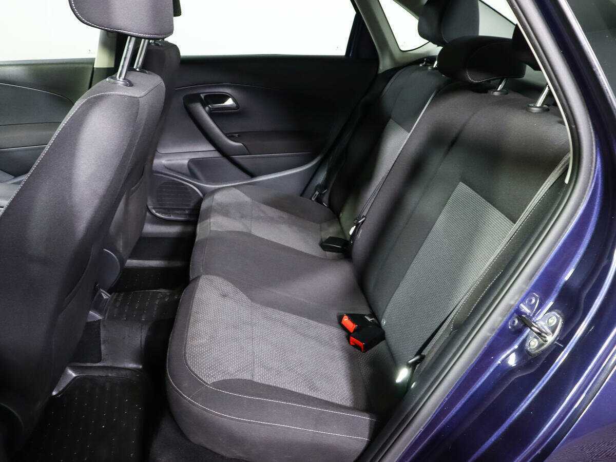 Купить Volkswagen Polo с пробегом. Фото: #9