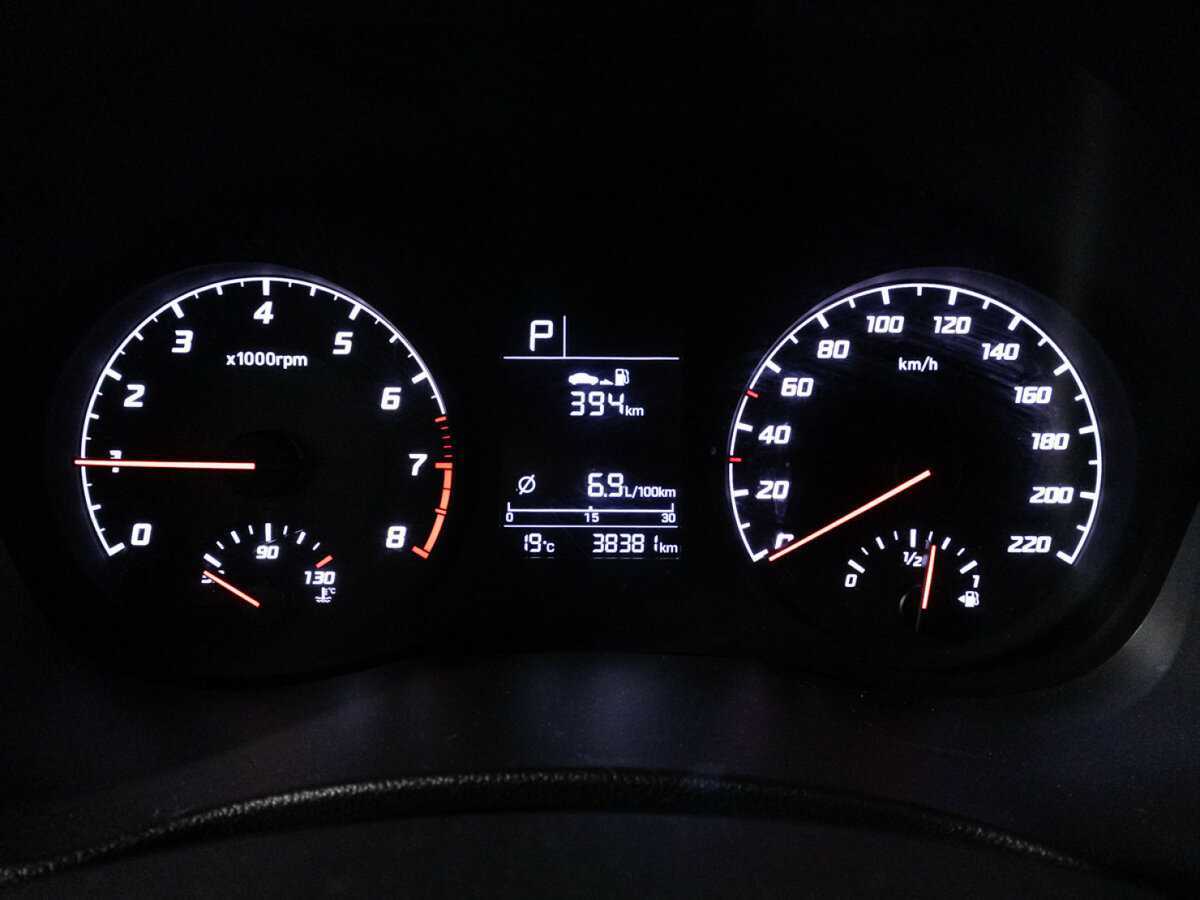 Купить Hyundai Solaris с пробегом. Фото: #11
