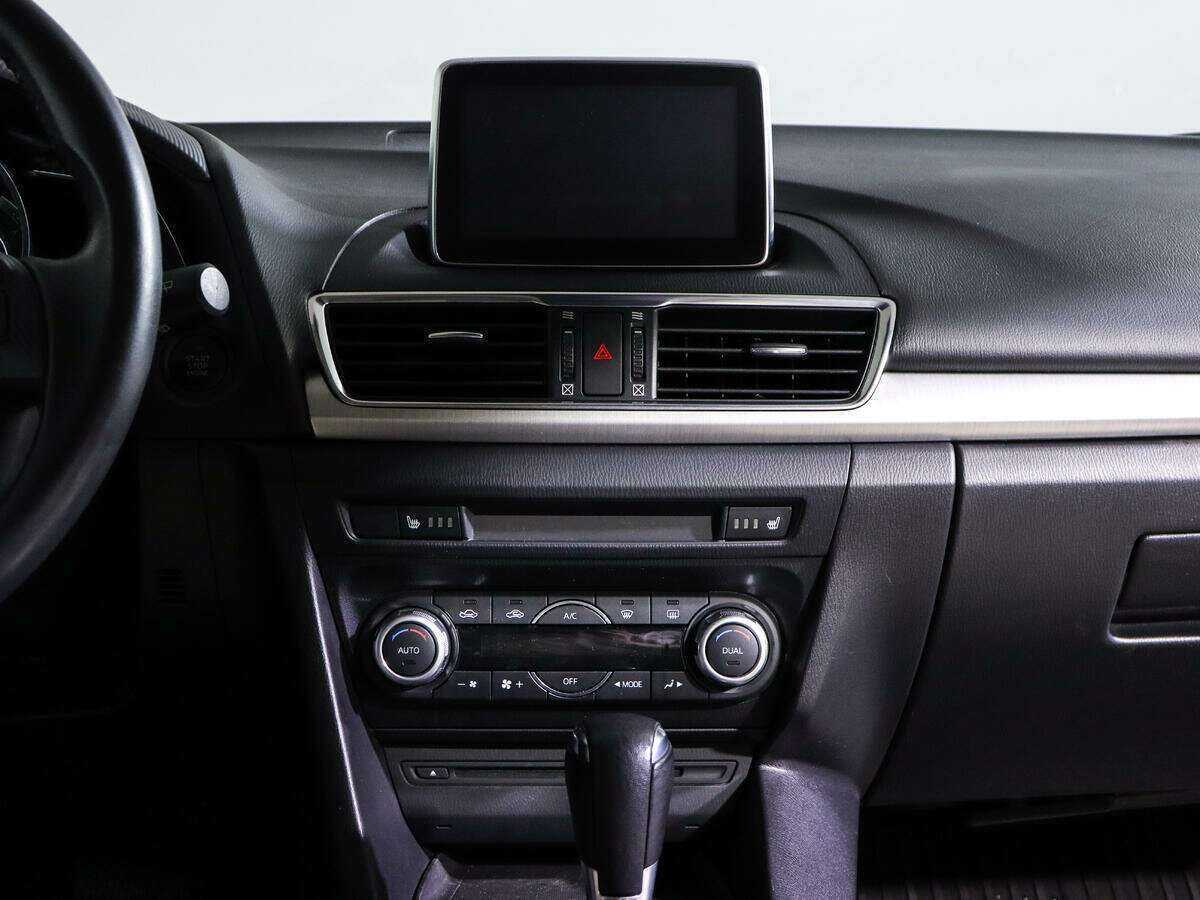 Купить Mazda 3 с пробегом. Фото: #10