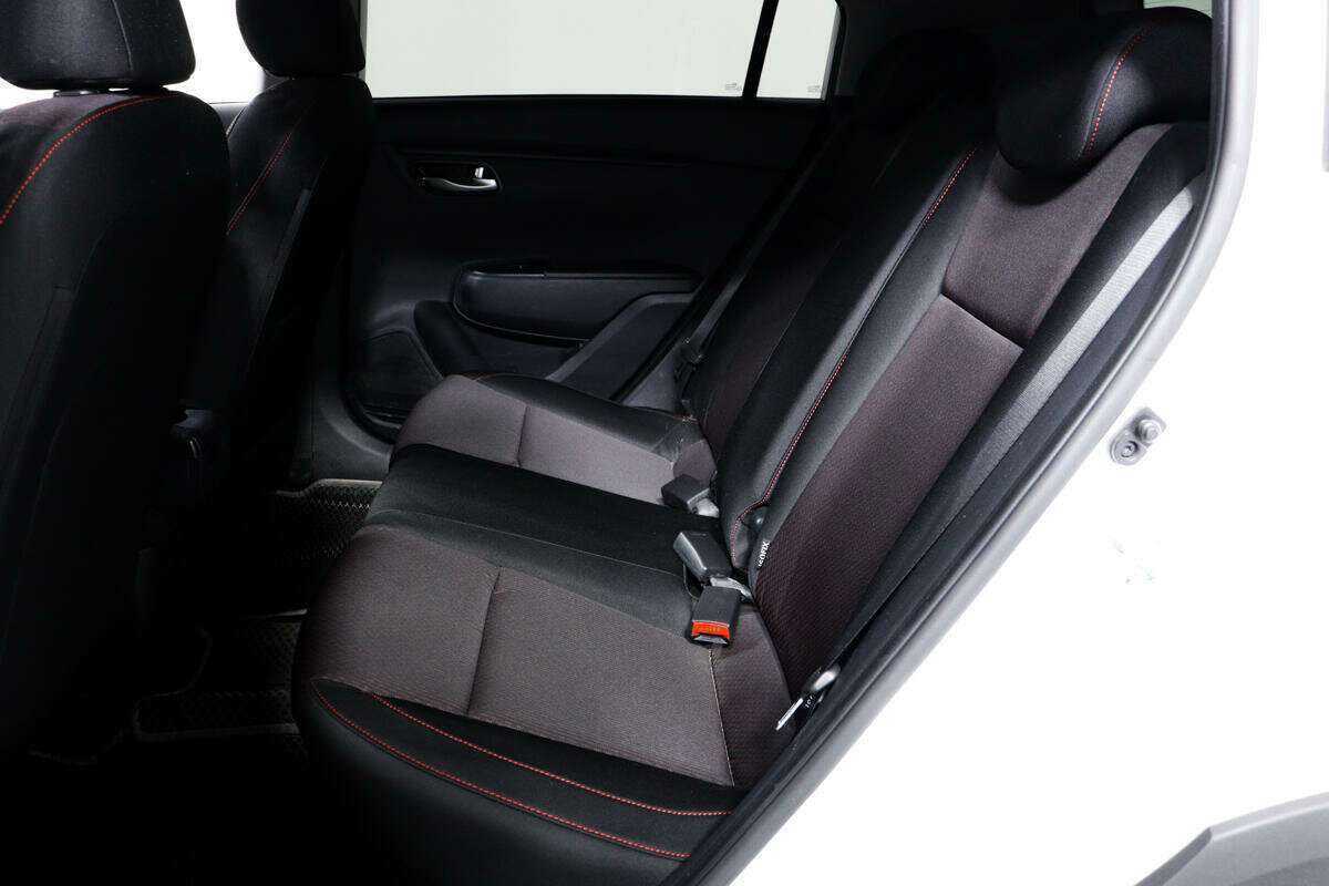 Купить Kia Rio с пробегом. Фото: #11