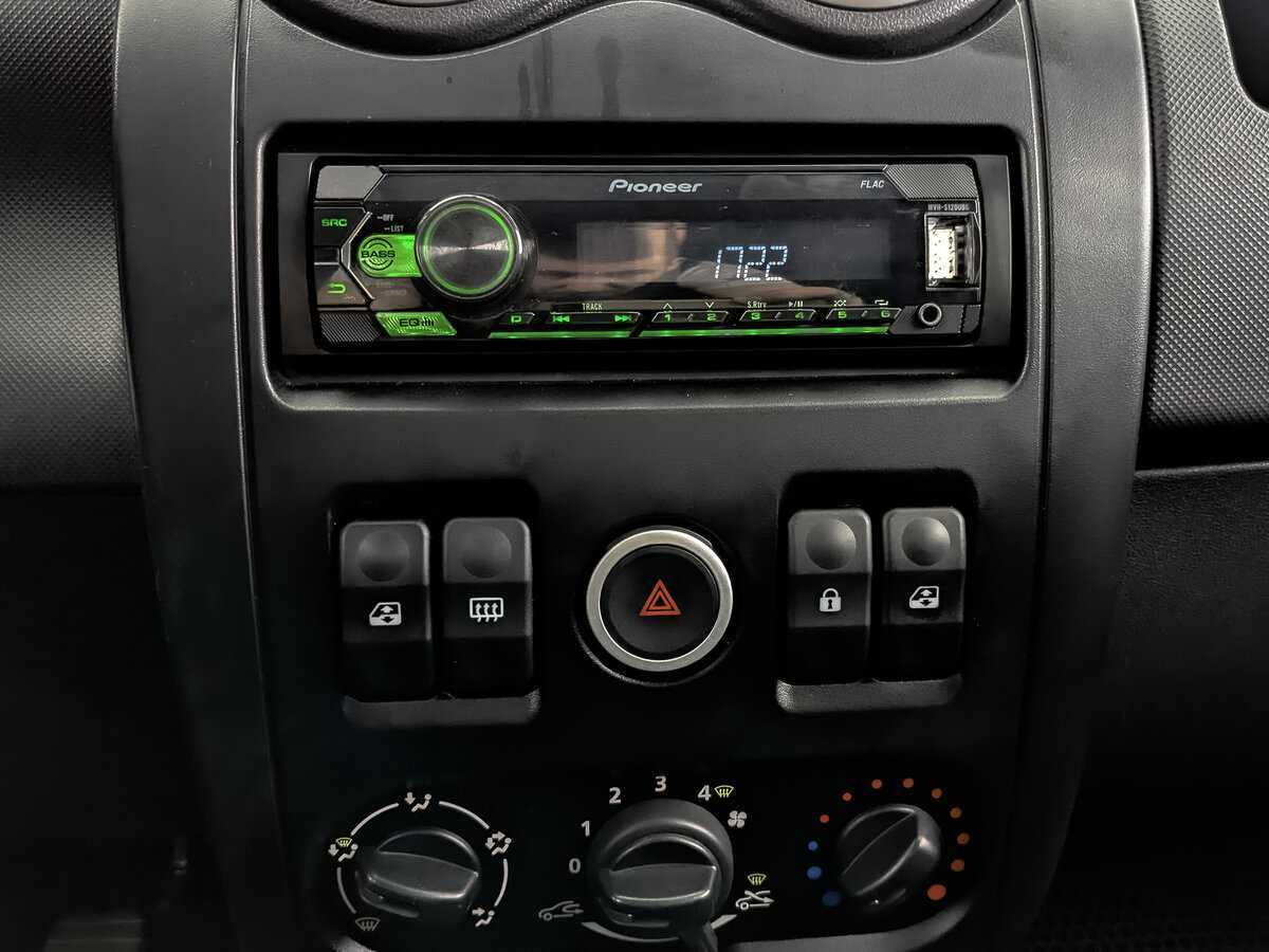 Купить Lada (ВАЗ) Largus с пробегом. Фото: #12