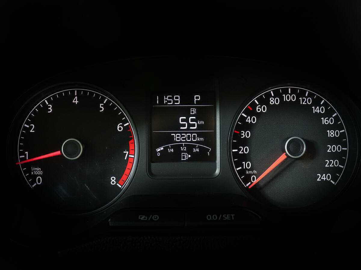 Купить Volkswagen Polo с пробегом. Фото: #10