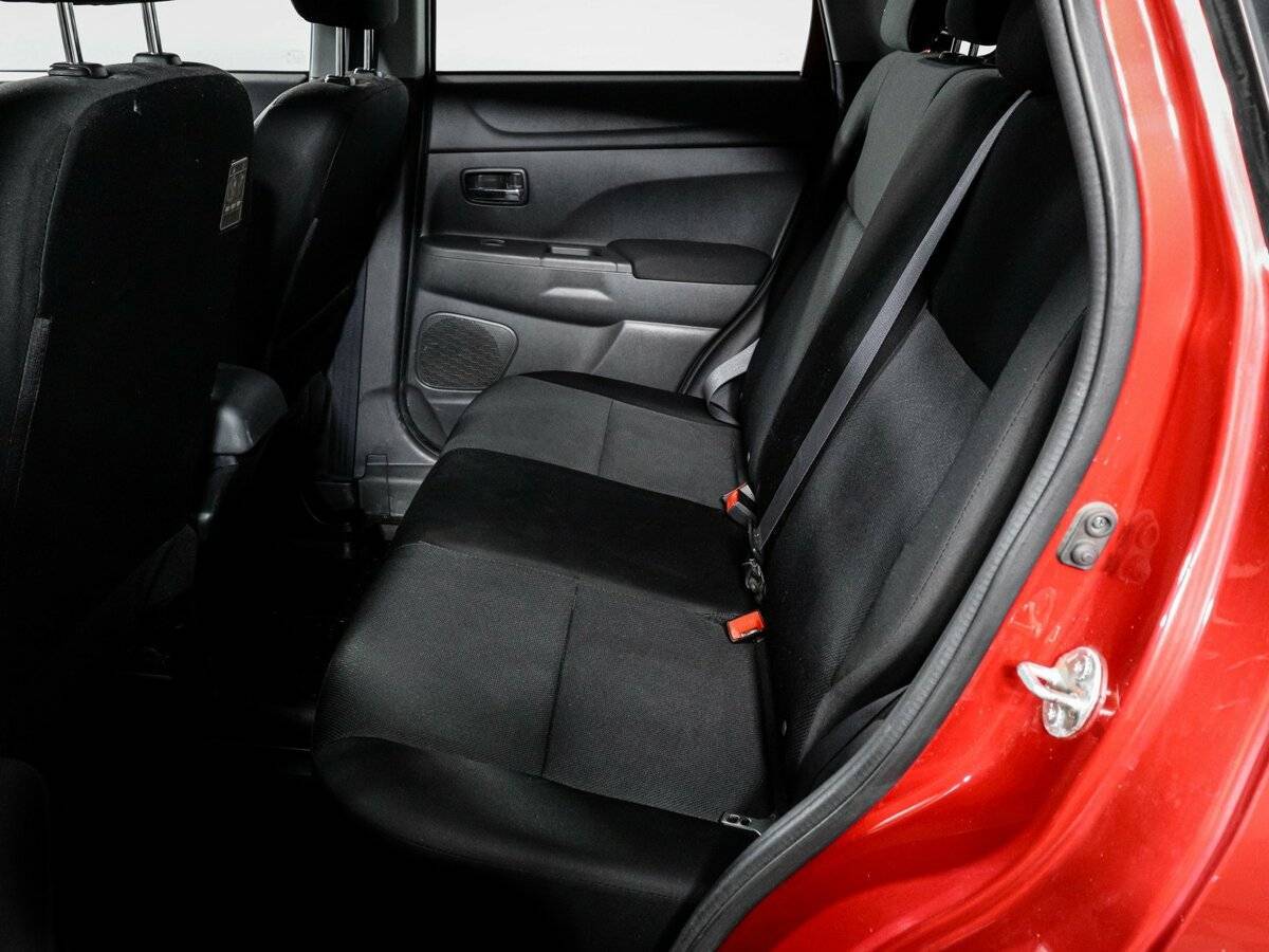 Купить Mitsubishi ASX с пробегом. Фото: #9