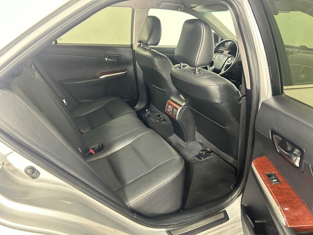 Купить Toyota Camry с пробегом. Фото: #15