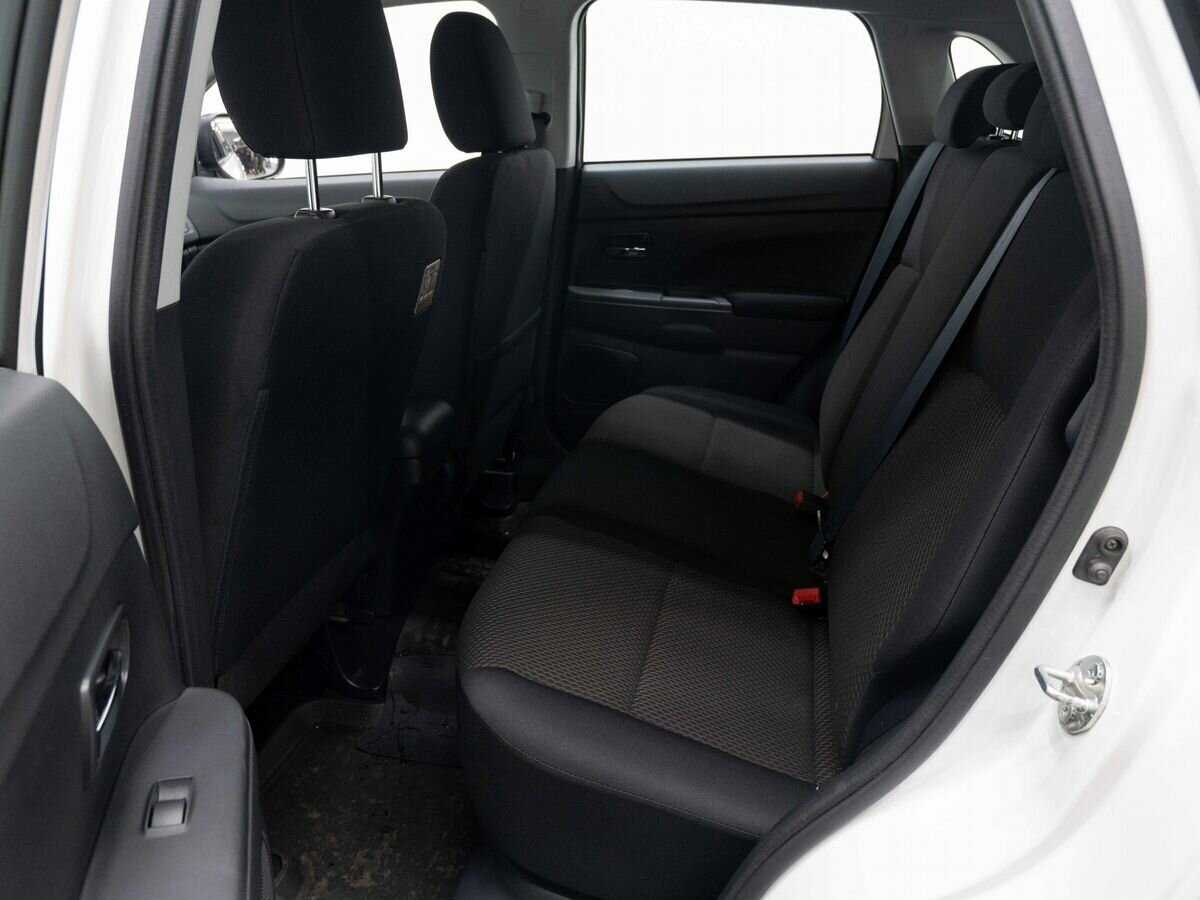 Купить Mitsubishi ASX с пробегом. Фото: #9