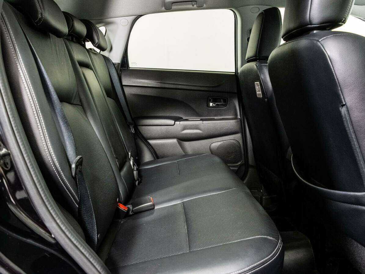 Купить Mitsubishi ASX с пробегом. Фото: #13